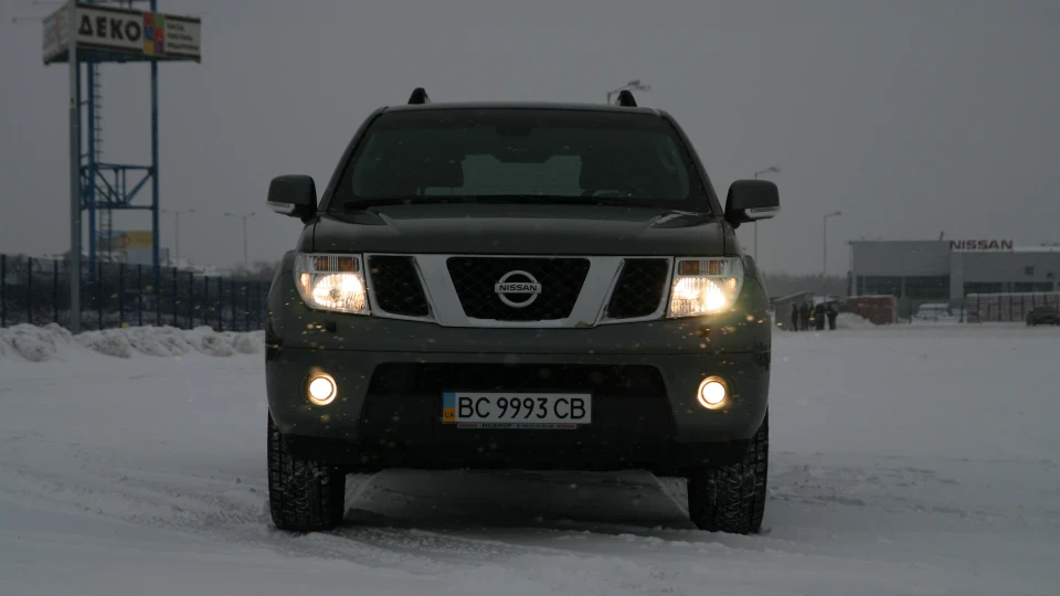 Nissan Pathfinder 2