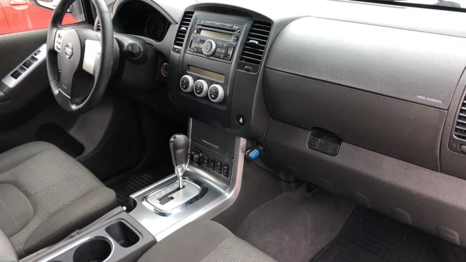 Nissan Pathfinder 2.5 diesel 4