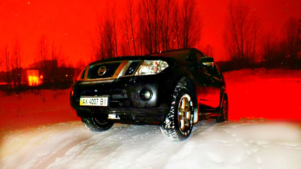 Nissan Pathfinder -А яма, де яма? ПухПух