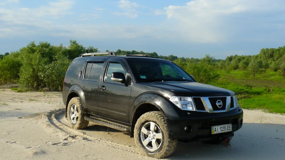 Nissan Pathfinder KREYSER 2,5 Diesel 3