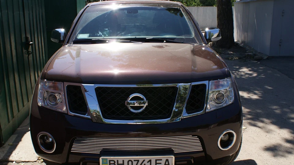 Nissan Pathfinder міні турбо броневичок 2