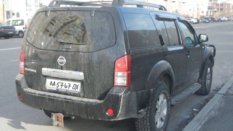 Nissan Pathfinder Рамний легковик 3