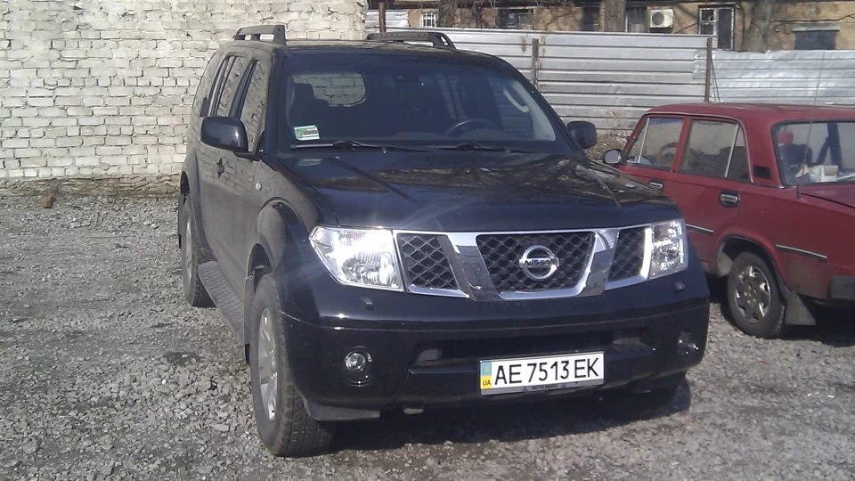 Nissan Pathfinder Трактор