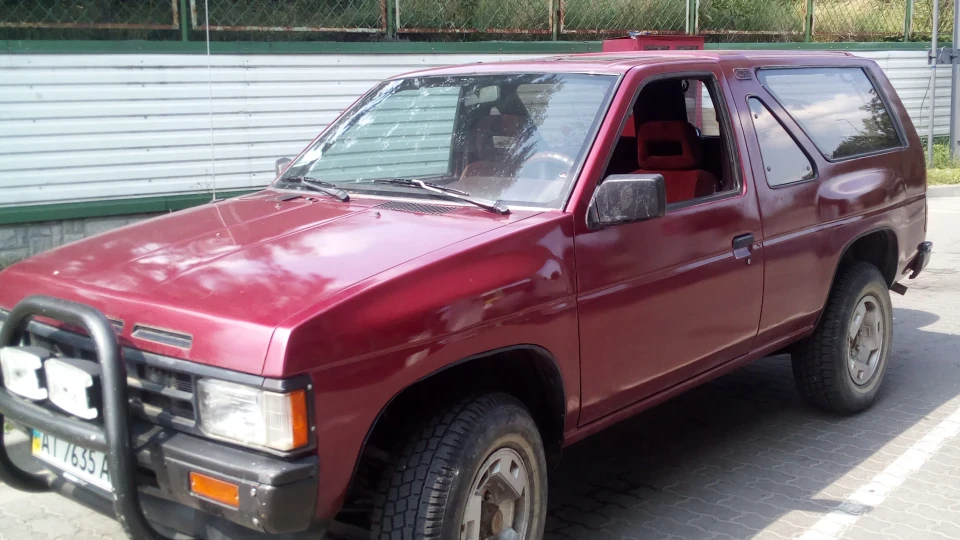 Nissan Pathfinder V6 3
