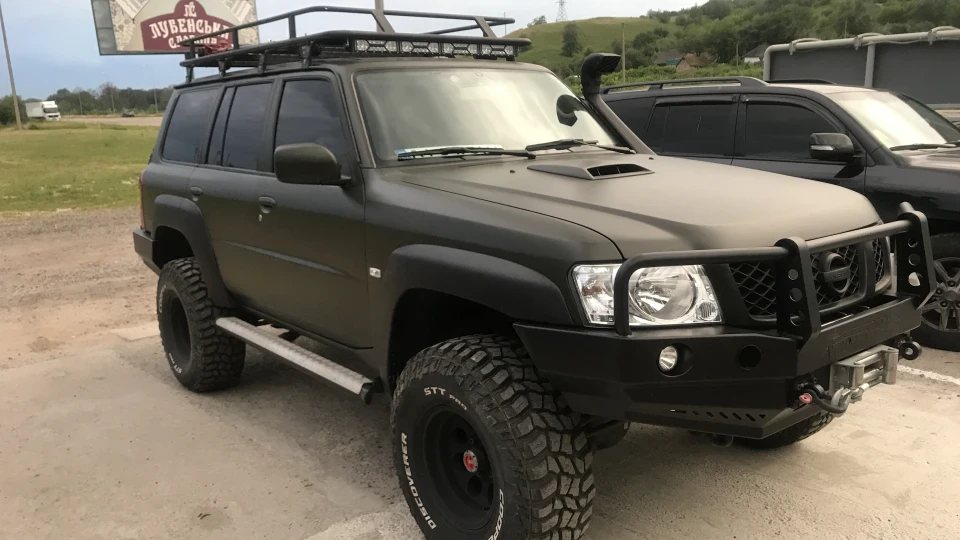 Nissan Patrol GR 2