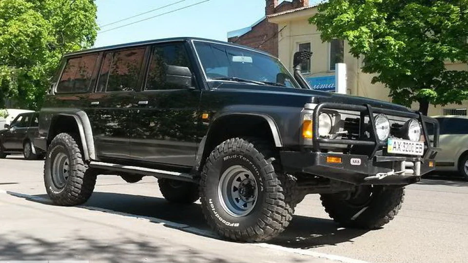 Nissan Patrol GR 2