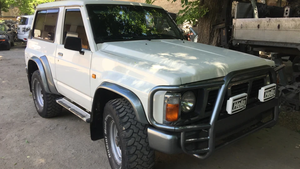 Nissan Patrol GR 2