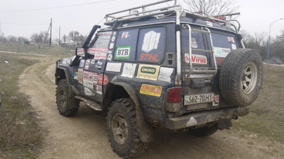 Nissan Patrol GR Японський колісний Танк 4