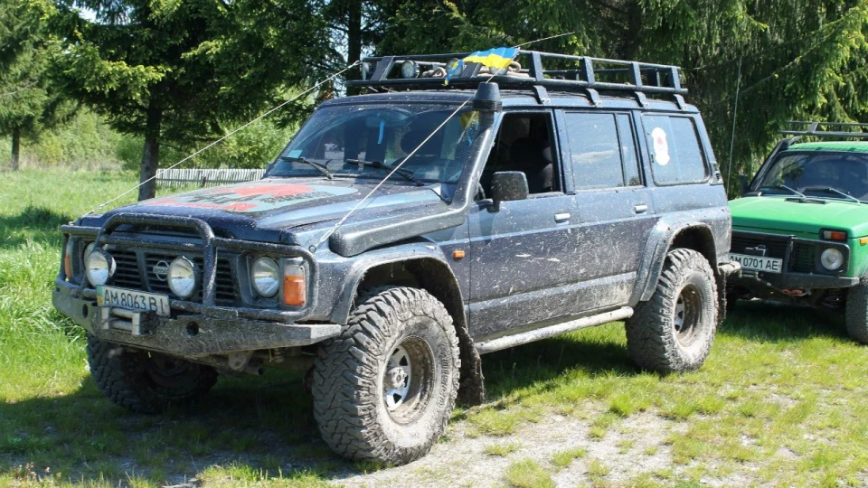 Nissan Patrol GR "TRAKTOR" 5