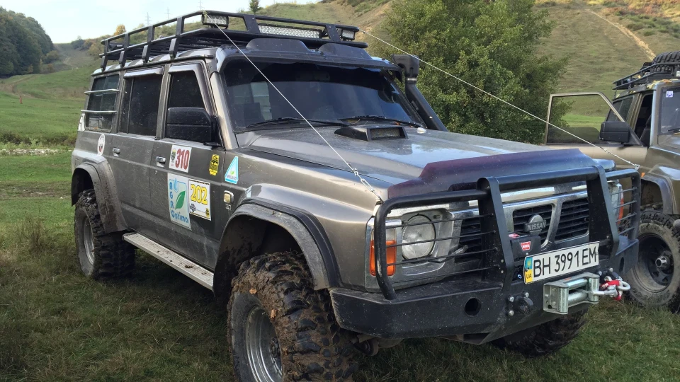 Nissan Patrol 2