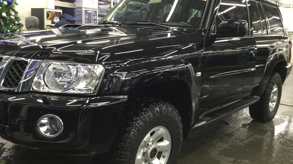 Nissan Patrol 2