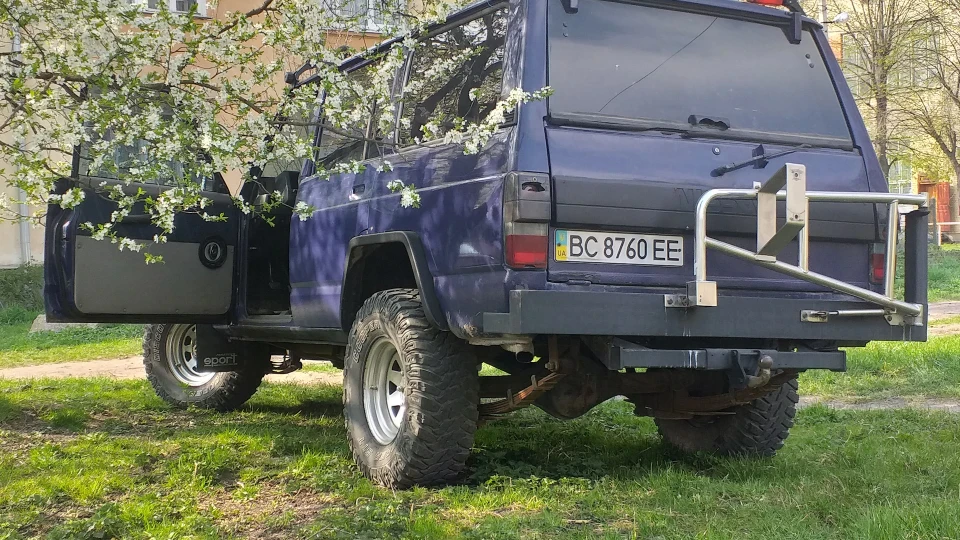 Nissan Patrol 2