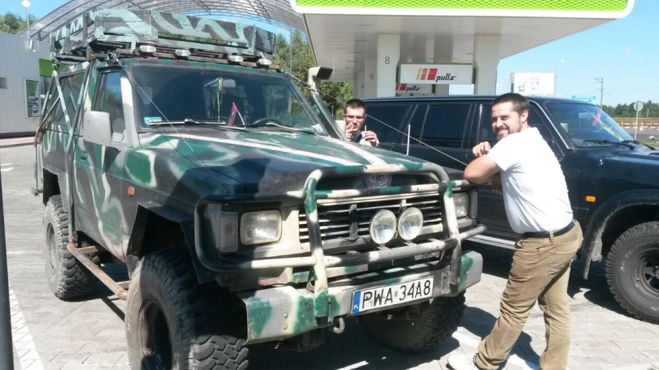 Nissan Patrol Колір хакі ,2.8 турбо 2