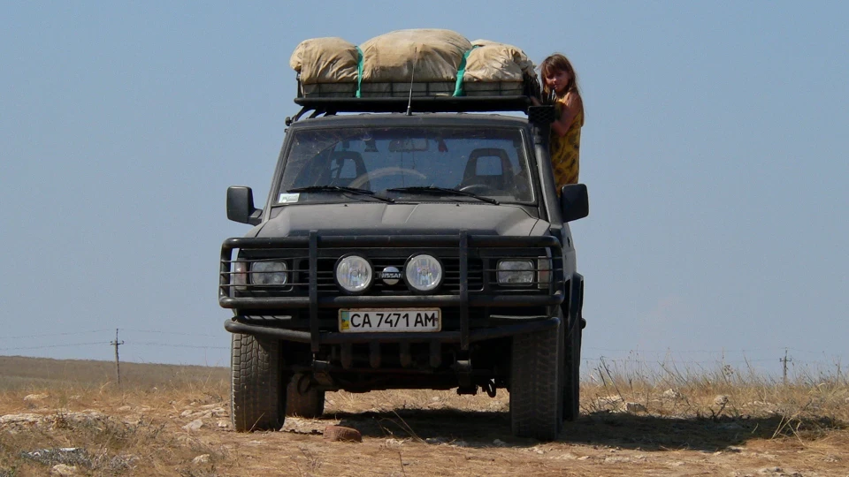 Nissan Patrol W260 чорний матовий 4