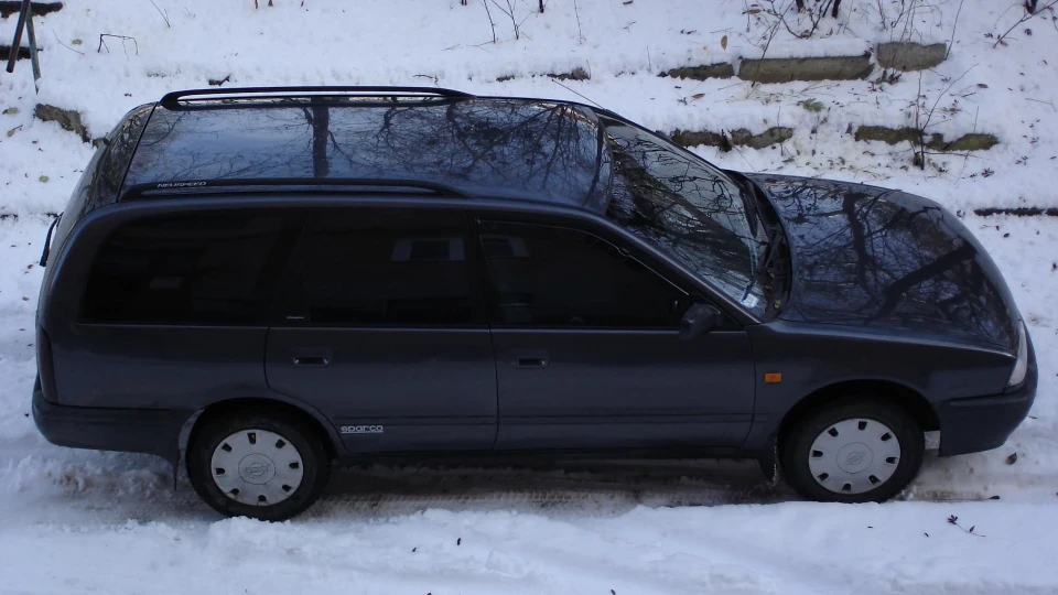 Nissan Primera Wagon 1.6 '93 4