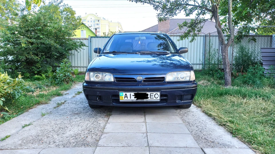 Nissan Primera Wagon Синій металік, 2.0/Газ
