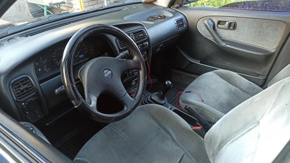 Nissan Primera Wagon Синій металік, 2.0/Газ 3