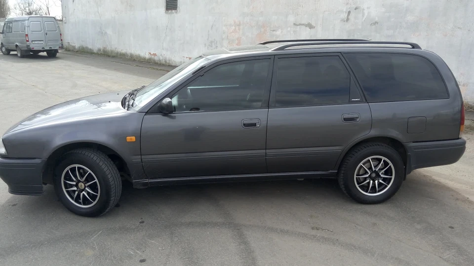 Nissan Primera Wagon W10