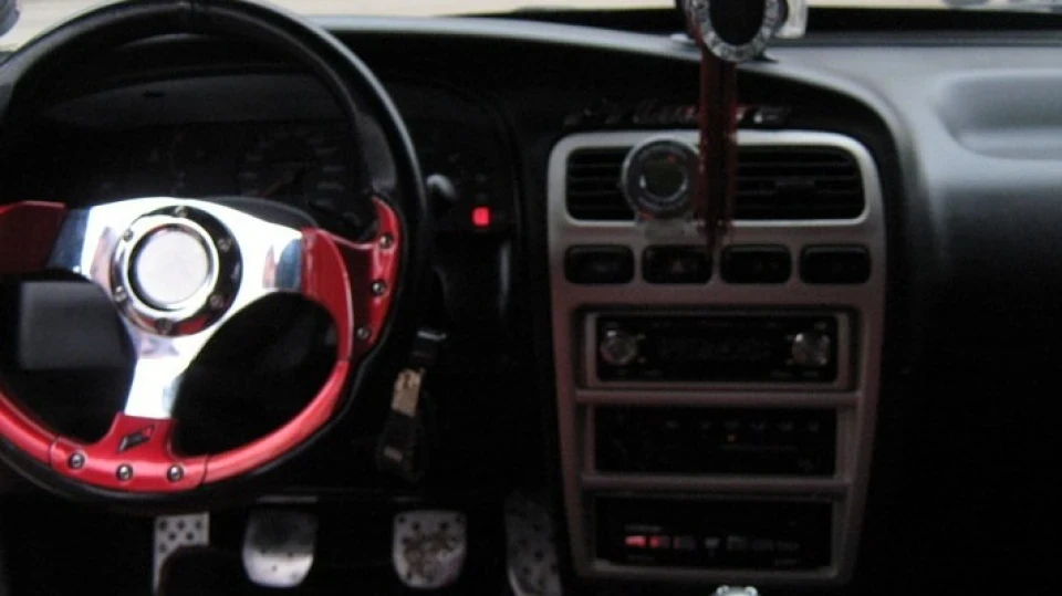 Nissan Primera 2