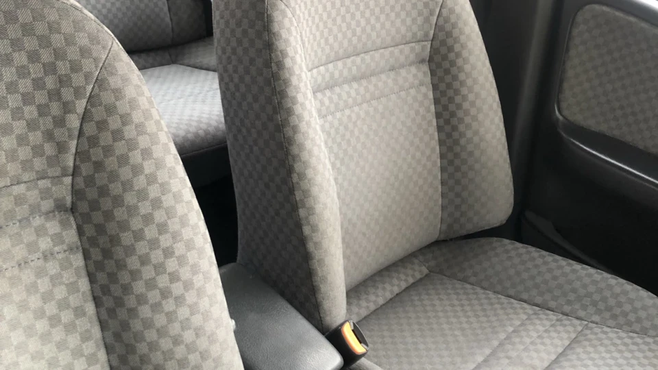 Nissan Primera 4