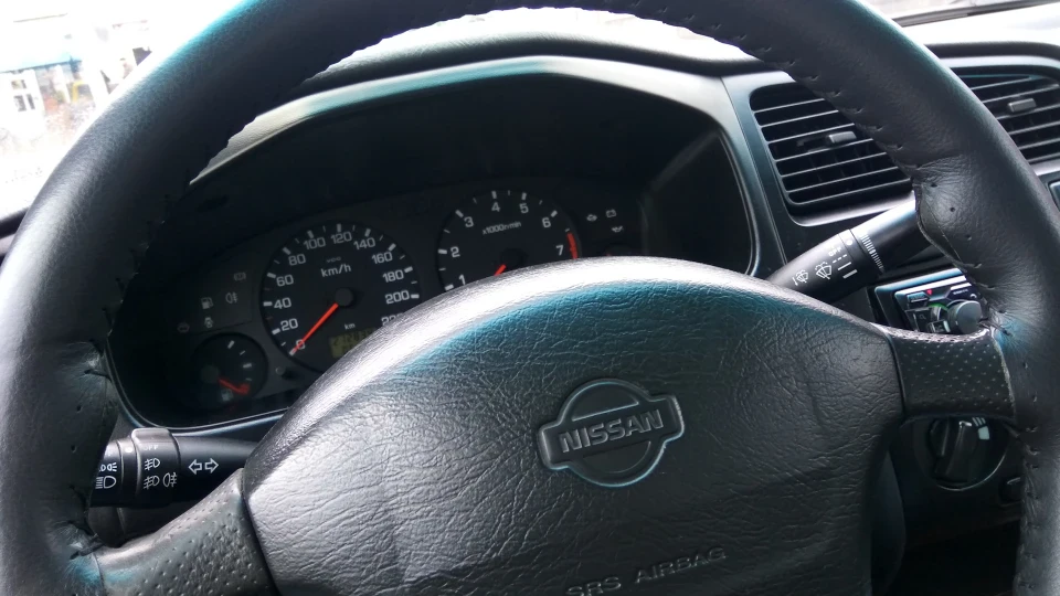 Nissan Primera 2