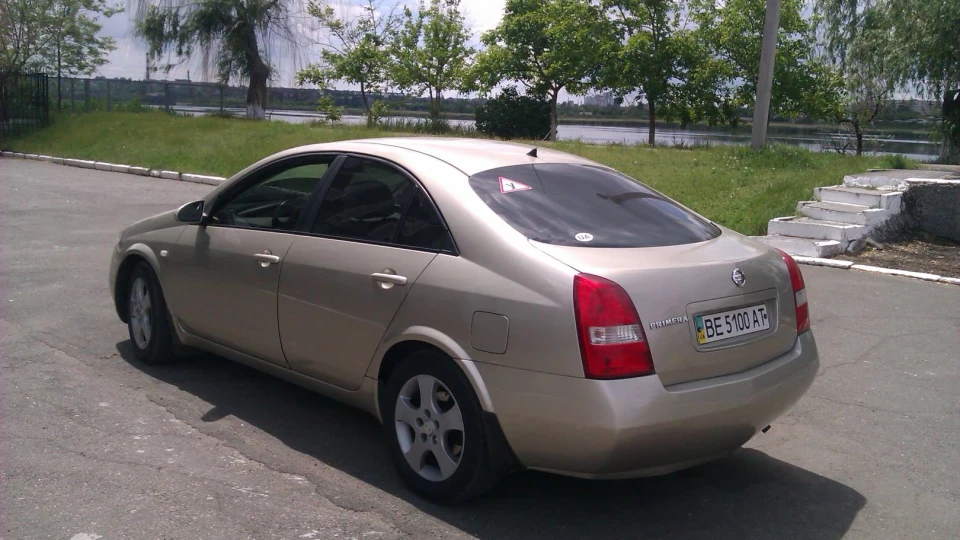 Nissan Primera 2