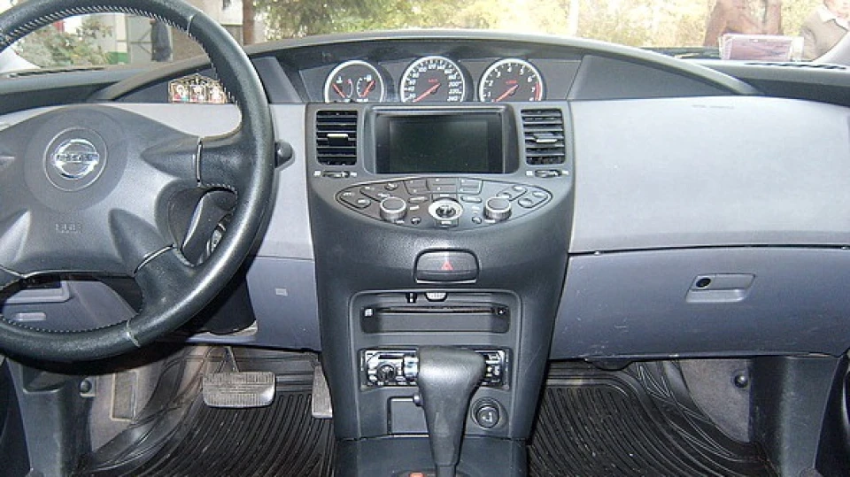 Nissan Primera 2