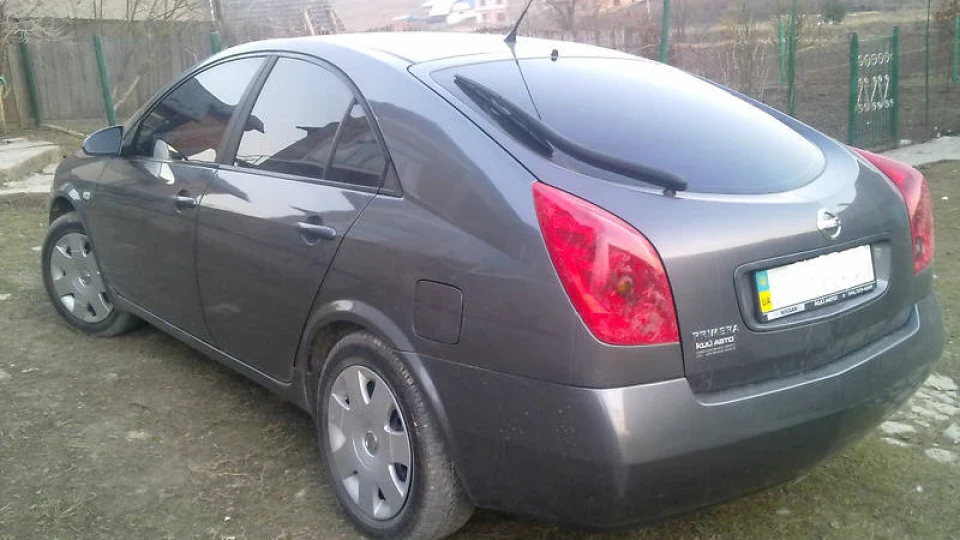 Nissan Primera 5
