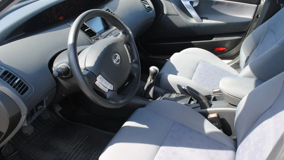 Nissan Primera 2