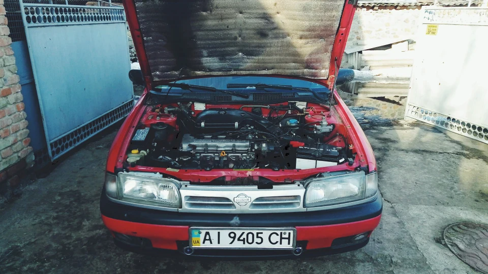 Nissan Primera 1.6 SLX 2