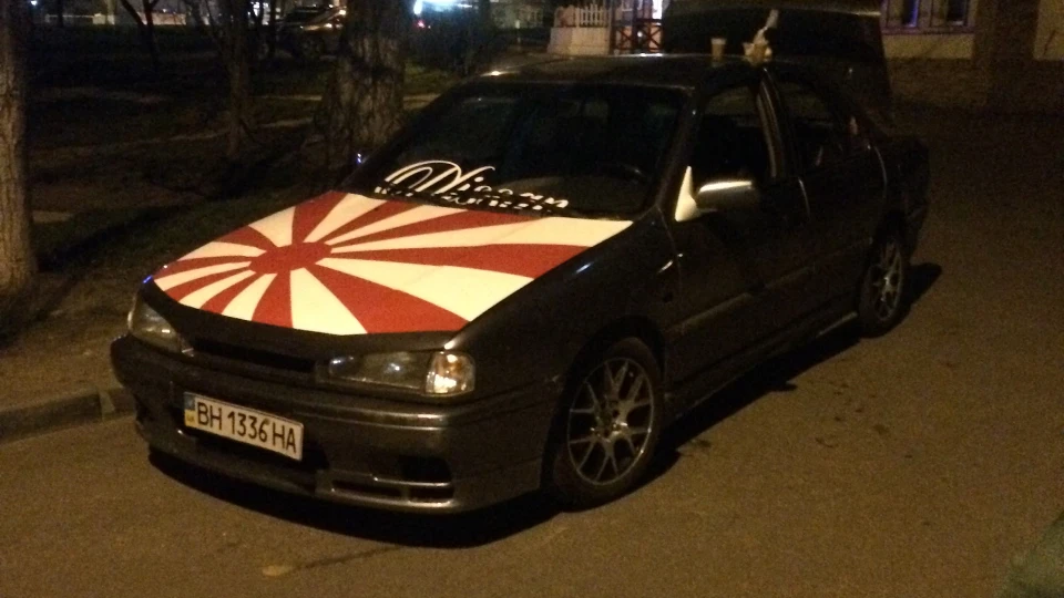 Nissan Primera 1,6 sri 3