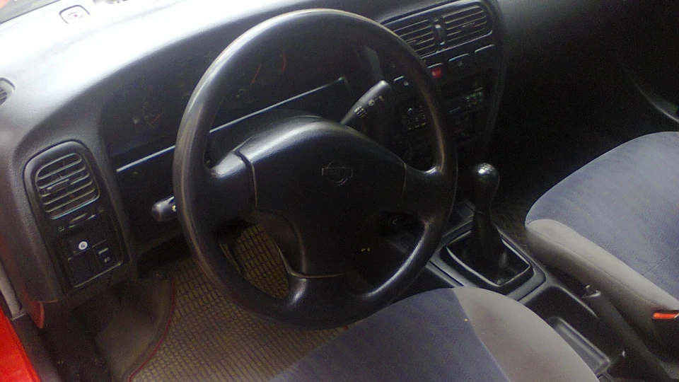 Nissan Primera 1.6i SPORT
