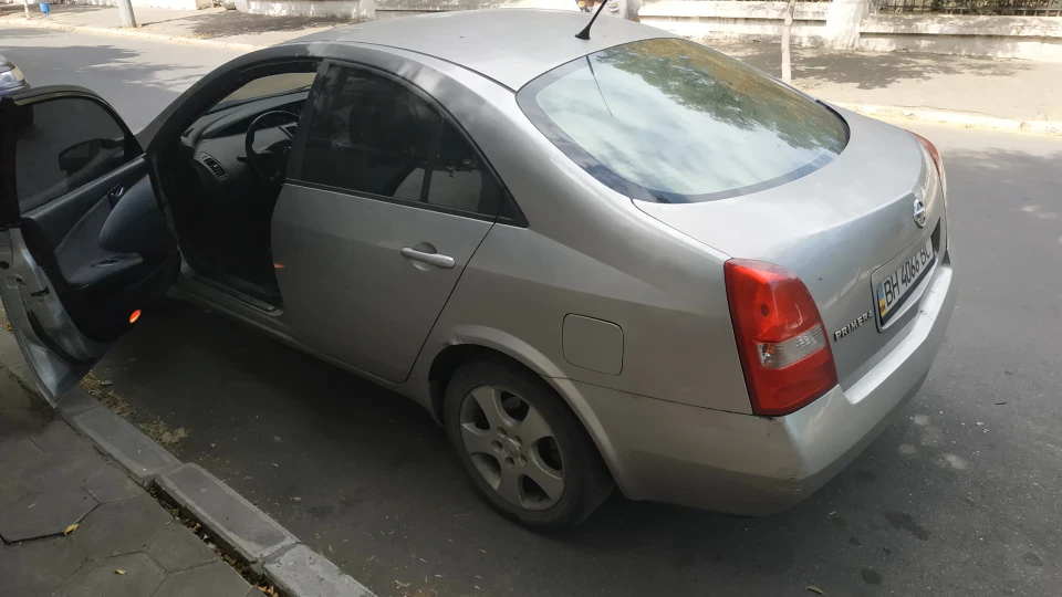 Nissan Primera 1.8 автомат 3