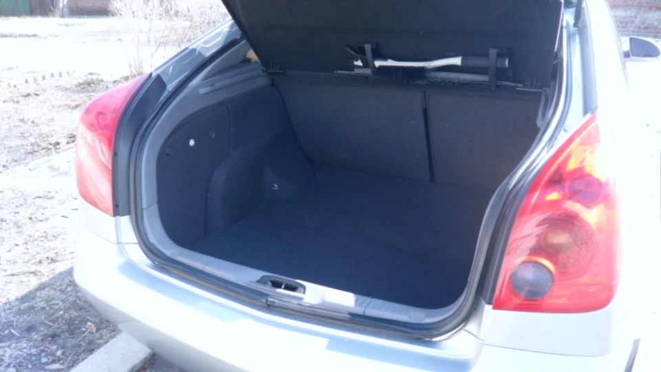 Nissan Primera 2.0 cvt 5