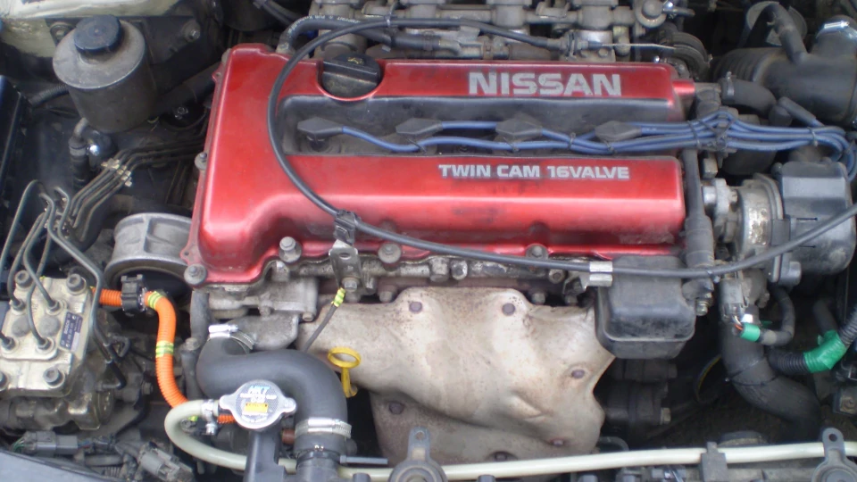 Nissan Primera 2.0 GT 4