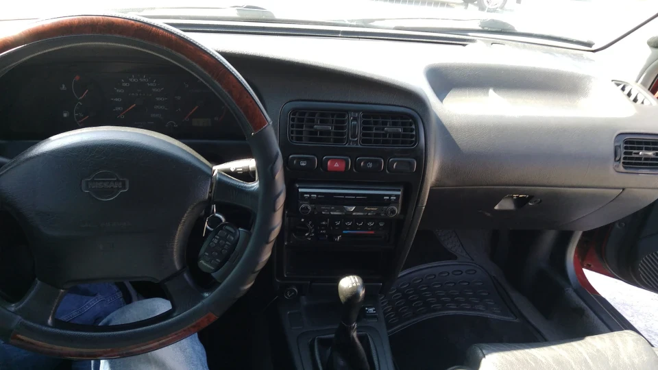 Nissan Primera 2.0 інжектор