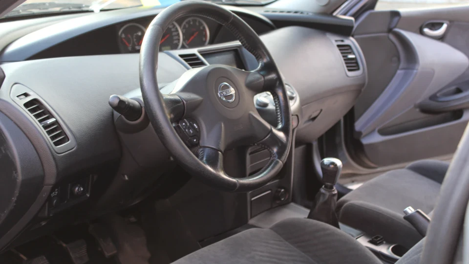 Nissan Primera 2.0 л 4