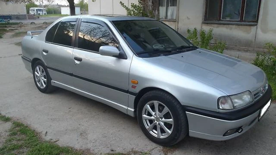 Nissan Primera 2.0 2