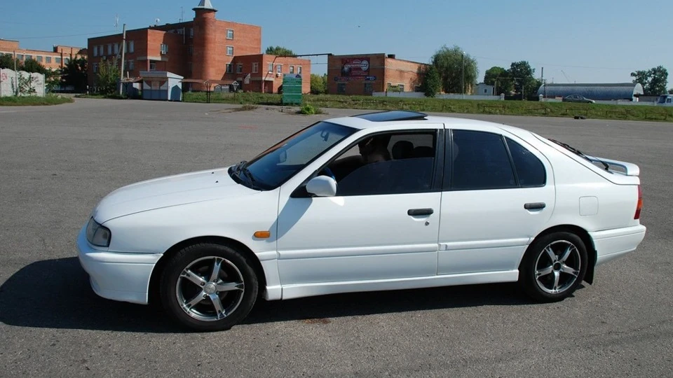 Nissan Primera 2.0SLX
