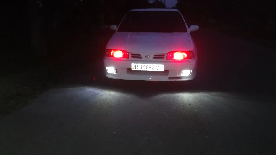 Nissan Primera diesel engine 3