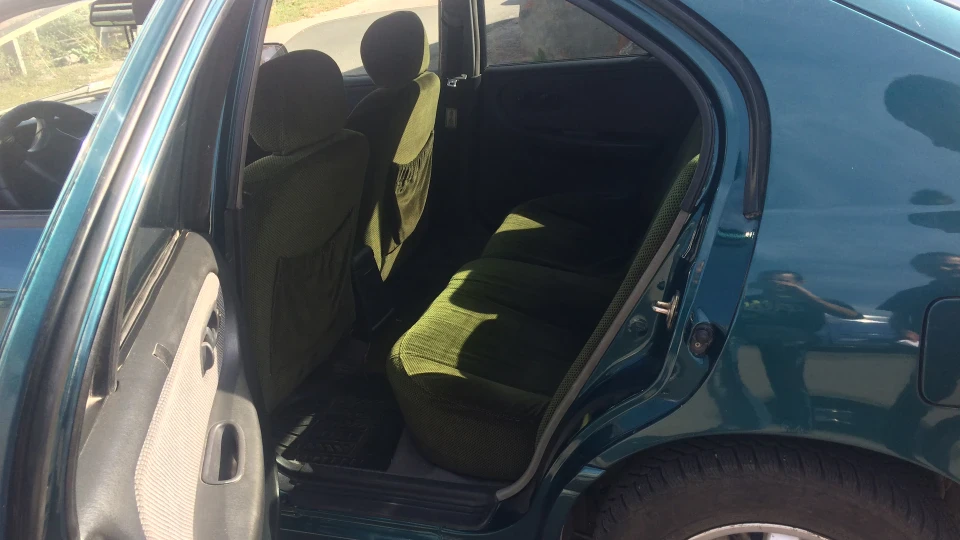 Nissan Primera Смарагд 3