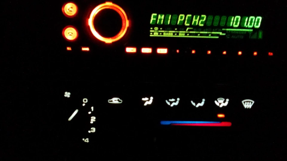 Nissan Primera мокрий асфальт, 2.0л 3