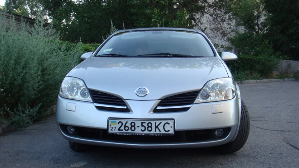 Nissan Primera срібляста 3