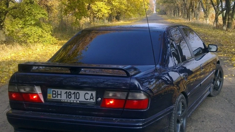 Nissan Primera Синій металік GT 3