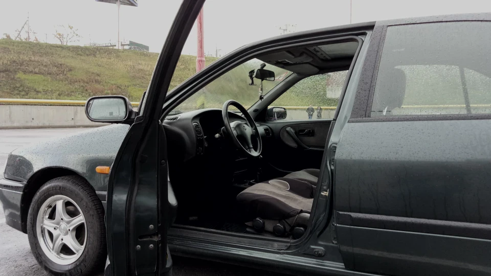 Nissan Primera SLX (GA16DE) 4