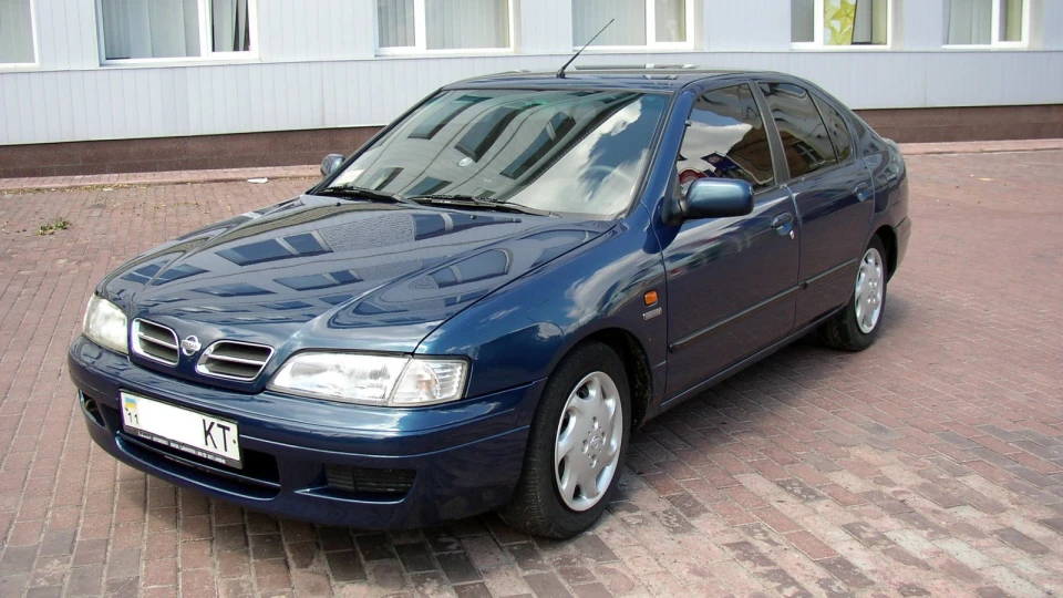 Nissan Primera SLX
