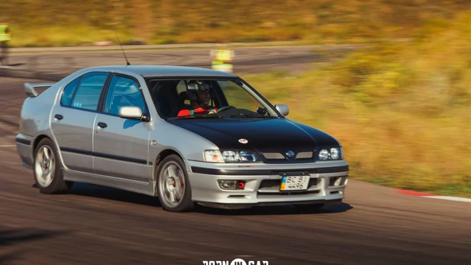 Nissan Primera SRi SHAMAN-cust0ms: 速い 3
