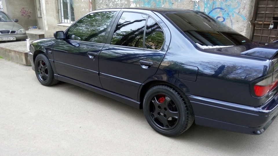 Nissan Primera *SRI* 3