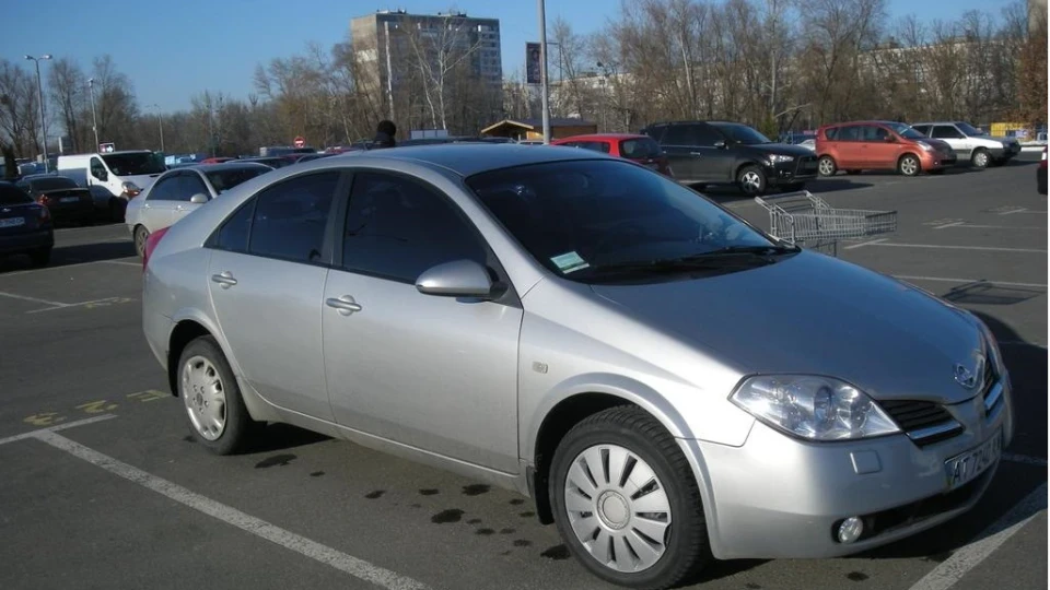 Nissan Primera млявий