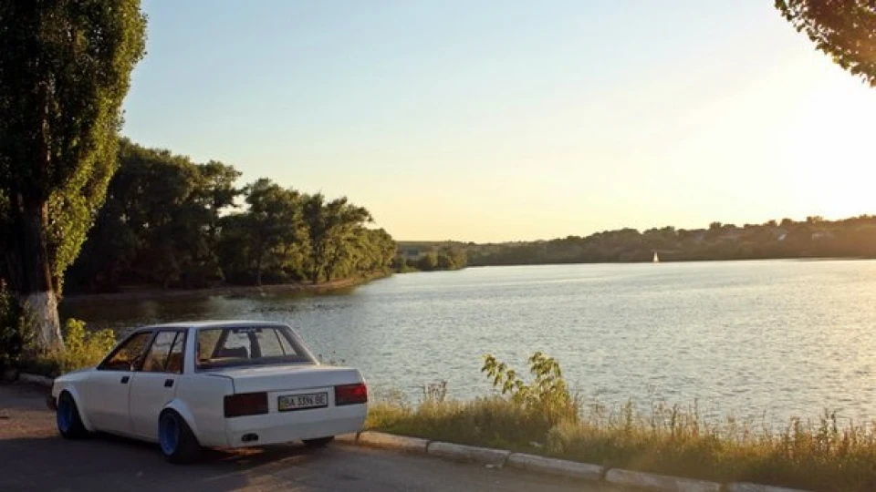Nissan Pulsar Бюджетна понторізка 4